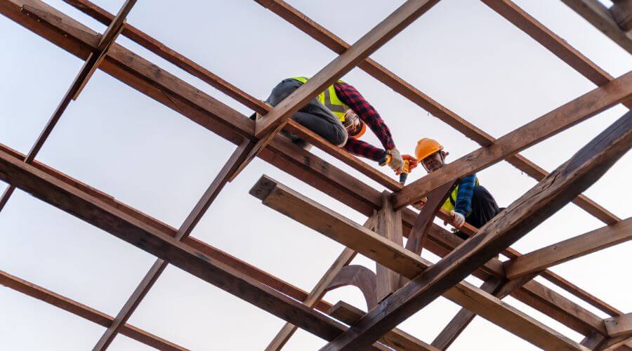 Professional gutter cleaning services in Butternut, WI